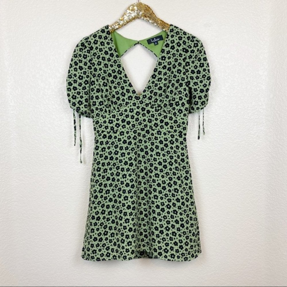 Lulu’s • Green Floral Print Flirty Mini Dress